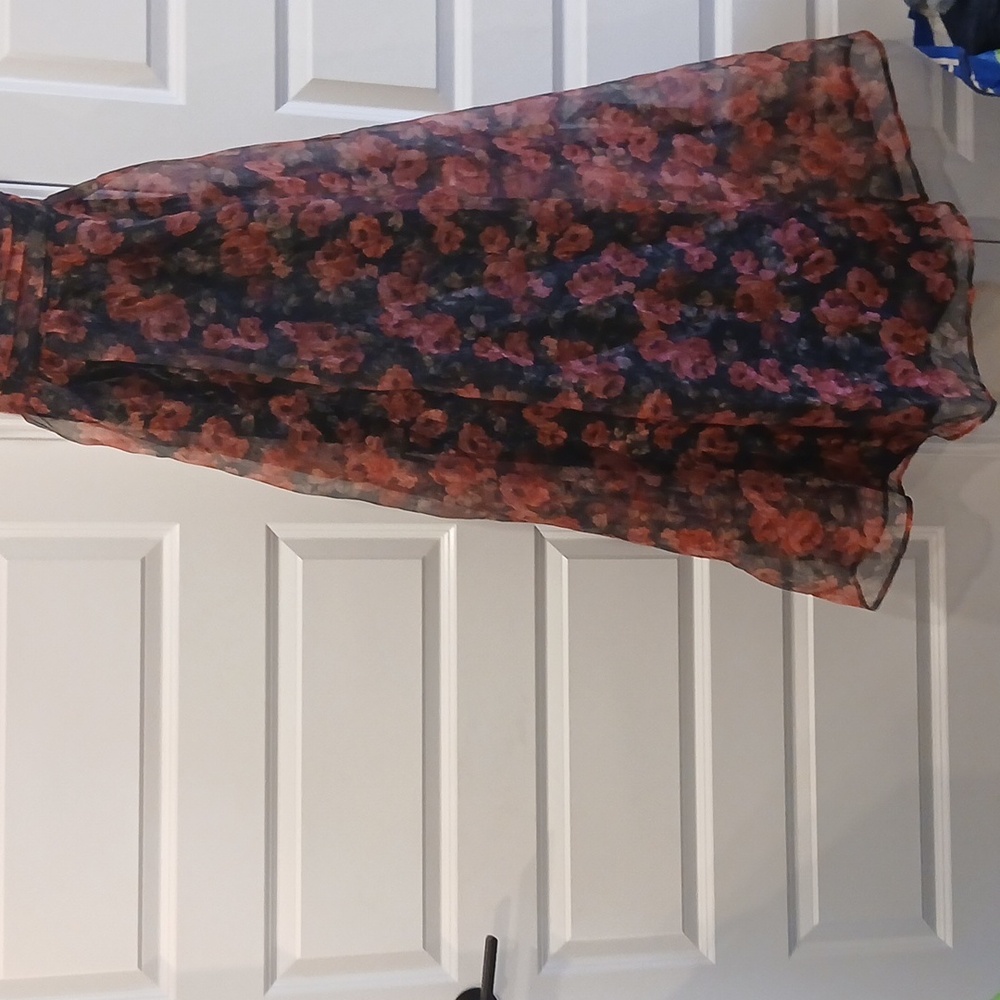 New Lulus Simply Divine Black And Red Floral Print Organza Maxi Dress Size Small - Picture 3 of 10